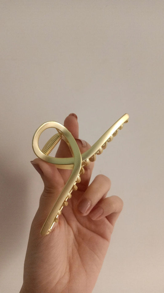 13.5CM Extra Large Coat Hanger Design Hair Claw – Stylish Metal Hair Clip