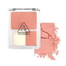 Merry Colour Cheeky Blusher with Soft Blush-On Brush