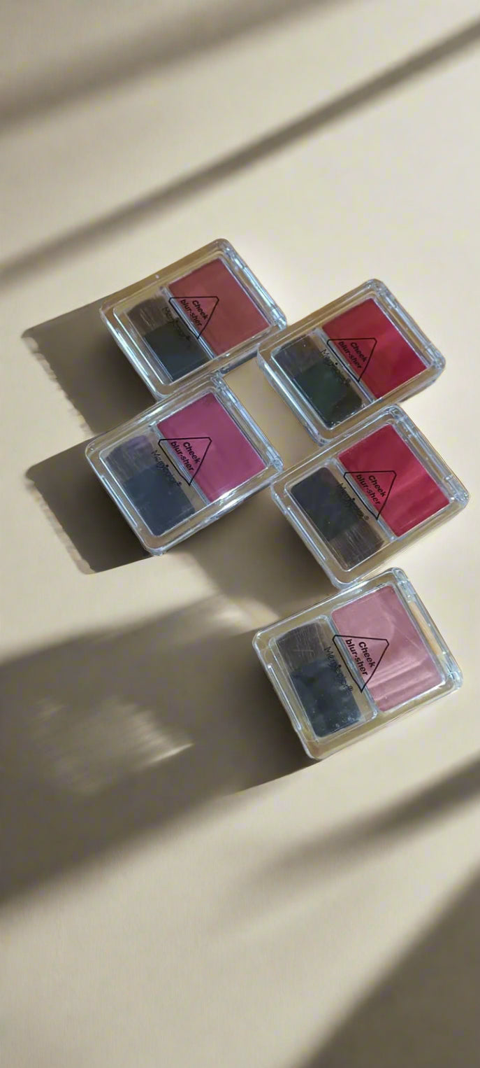 Merry Colour Cheeky Blusher with Soft Blush-On Brush